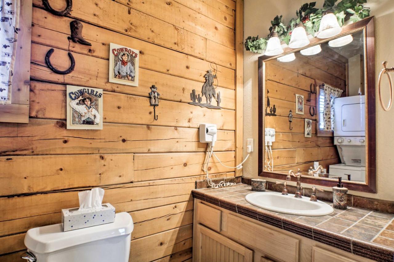Ferienwohnung Cabin-Style Studio Right Off The Branson Strip! Exterior foto